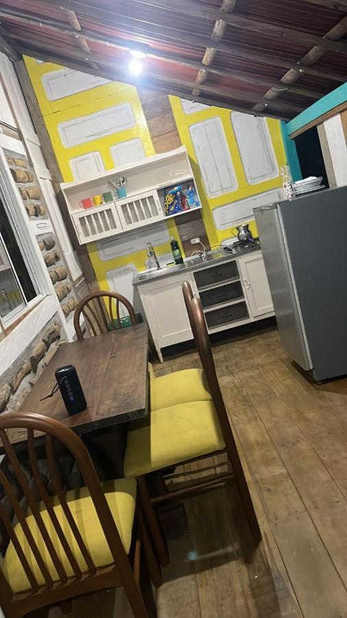 Tarragona Hostal Санта Роса де Кабал Екстериор снимка